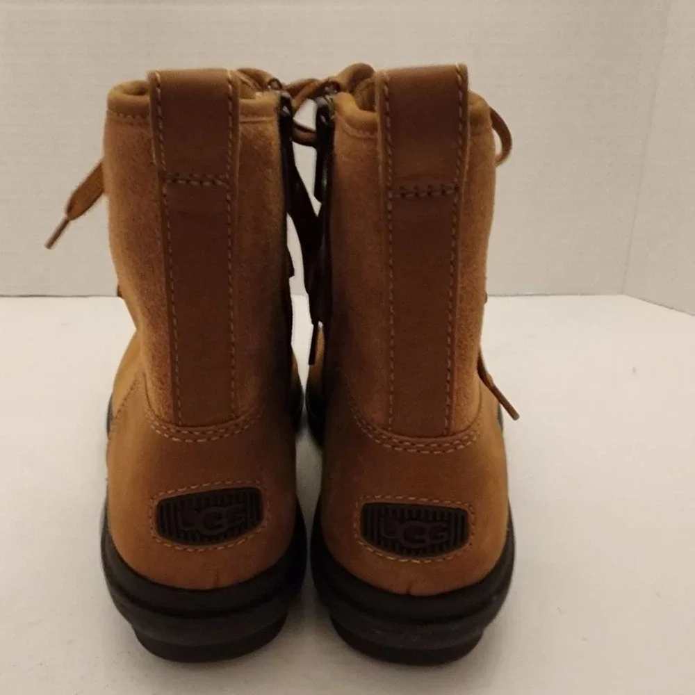 Ugg HAPSBURG LACE WATERPROOF LEATHER‎ BOOTS 1120781 women's size 8.5 new!!!